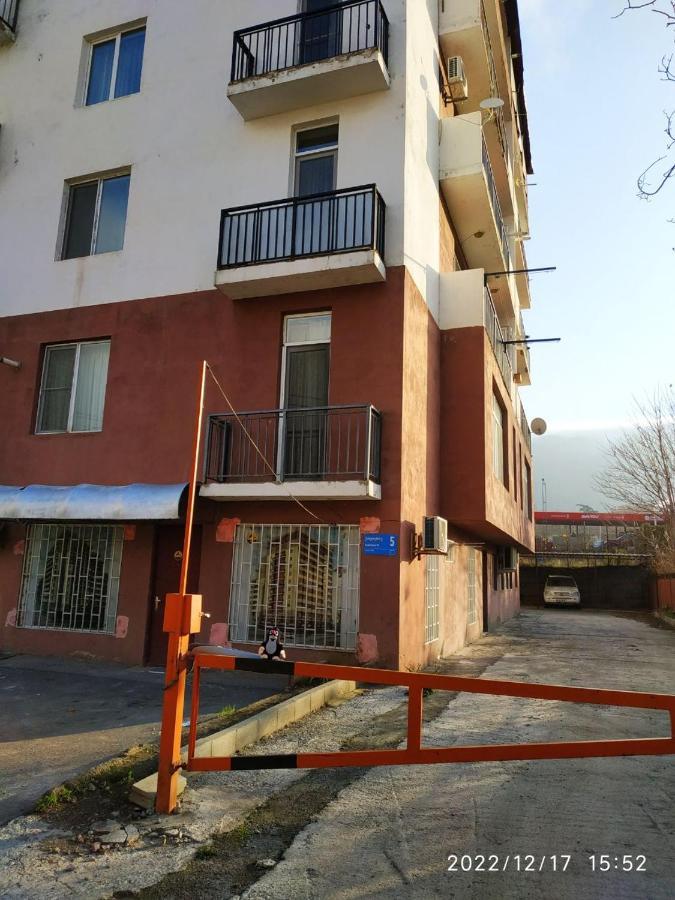 Apartment Sandra Tbilisi Exterior foto